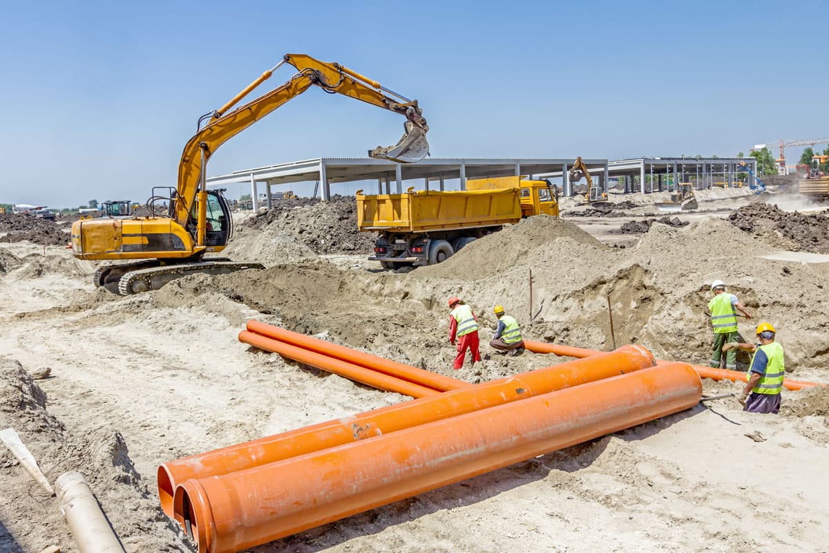 Preparación de tierras, obra civil, demoliciones y canalizaciones